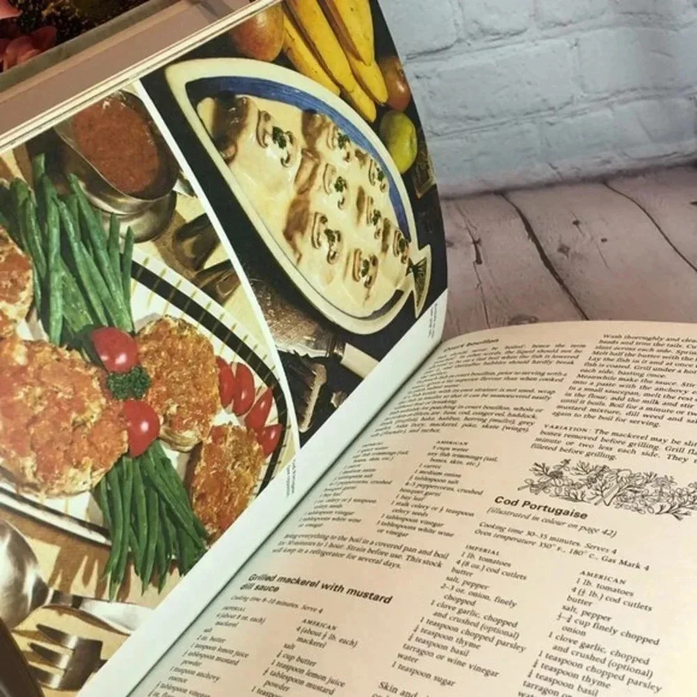 Vintage 1970 Monica Mawson HERB & SPICE COOKERY cookbook